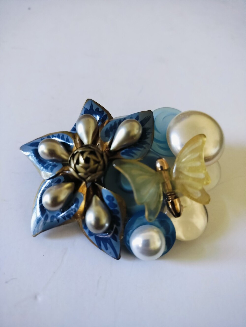 Beautiful Vintage 1994 Studio Art Cluster Brooch Hand-Signed Nancy Klix